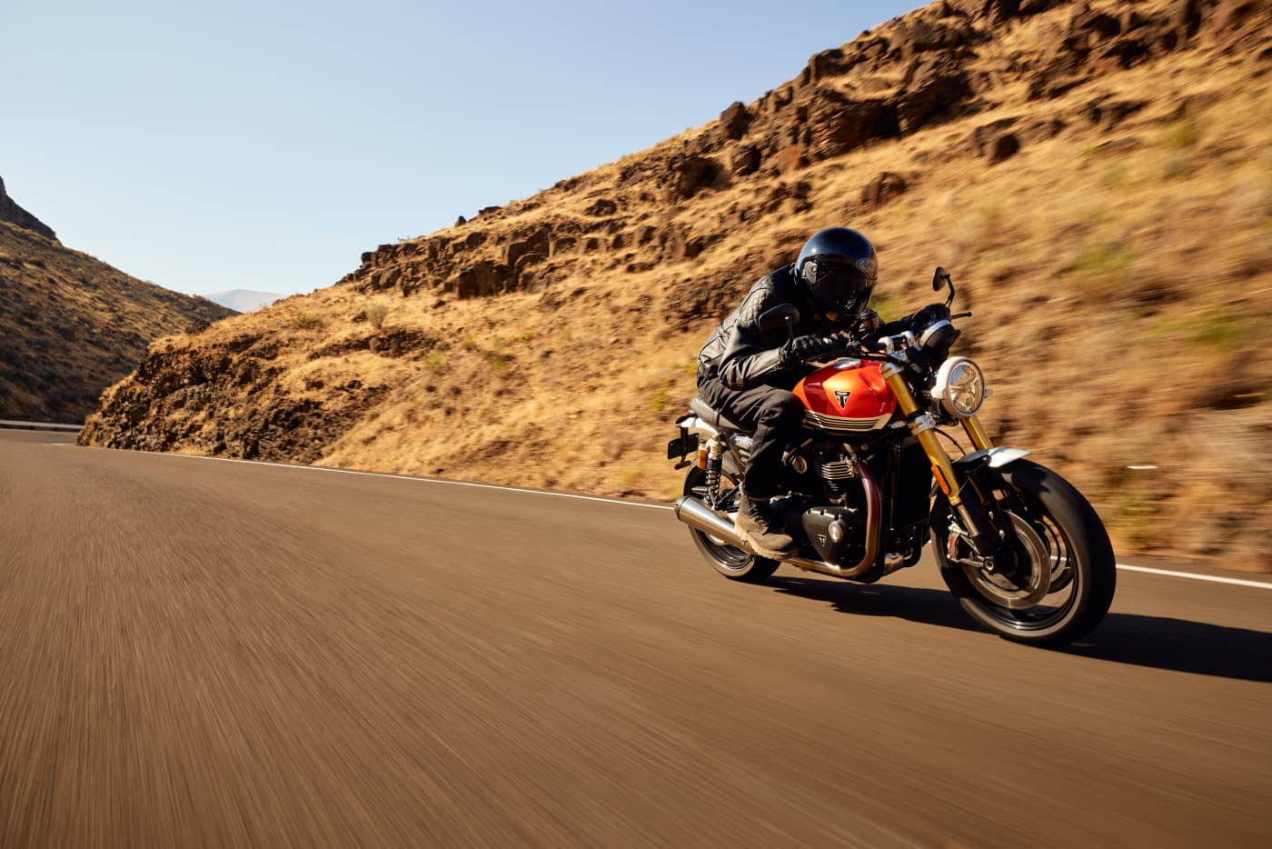 Speed Twin 1200 RS in action